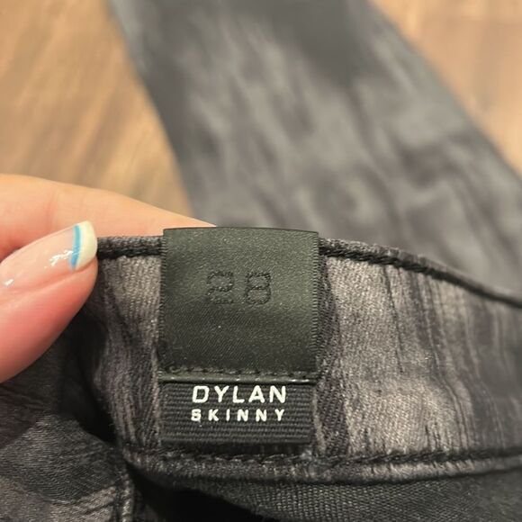 Vince “Dylan” Skinny Black Jeans, Size 28 - Picture 9 of 10